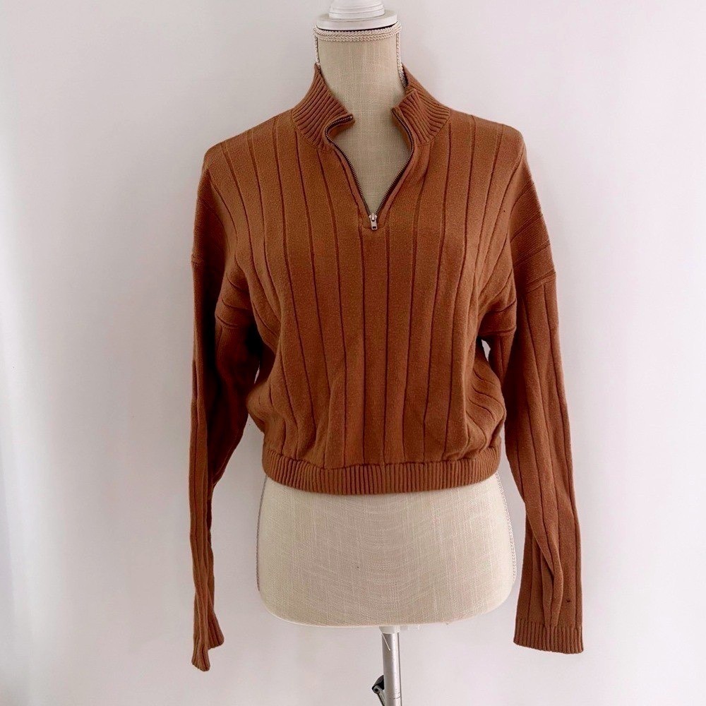 Forever 21 Sweater Size M Brown Ribbed Quarter‎ Zip Cropped Pullover Mock Neck